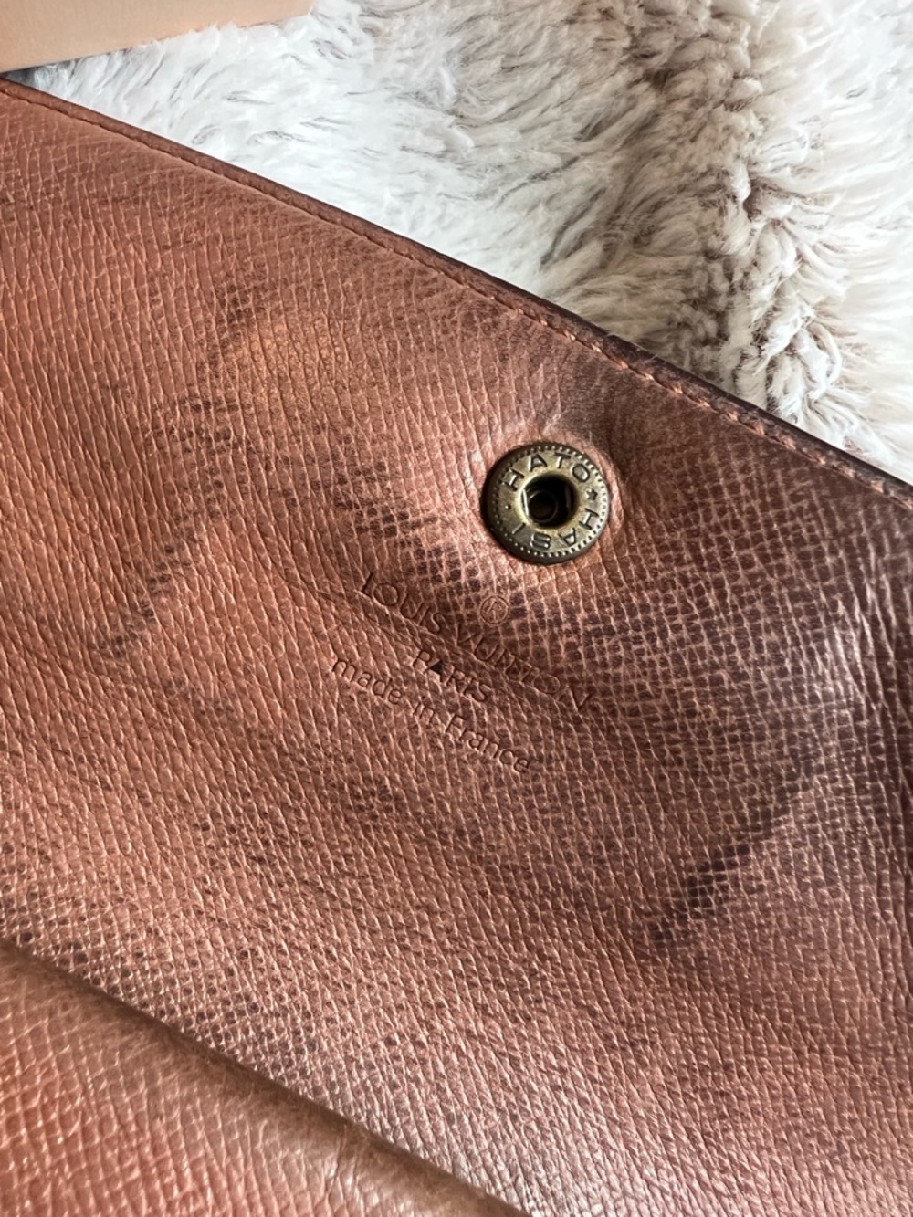 Louis Vuitton Monogram Chain Wallet Crossbody - Brown/Gold - Picture 7 of 11